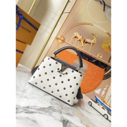 2022SS LOUIS VUITTON Shoulder bag Popular model favorite