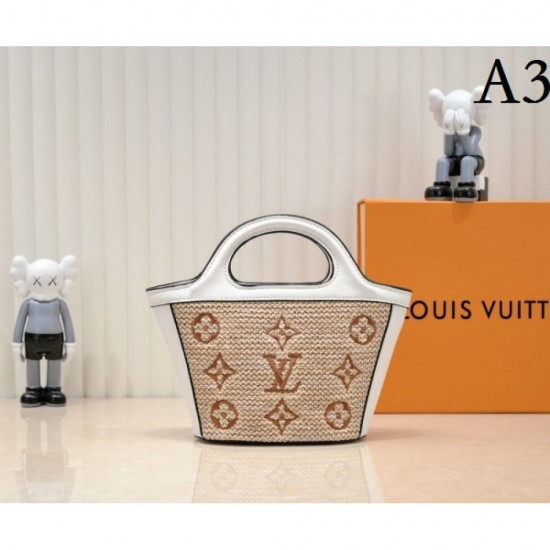 2022SS LOUIS VUITTON Shoulder bag Attention is increasing 2022SS LOUIS VUITTON Shoulder bag Attention is increasing