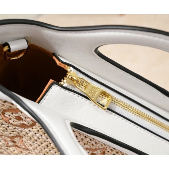 2022SS LOUIS VUITTON Shoulder bag Attention is increasing 2022SS LOUIS VUITTON Shoulder bag Attention is increasing