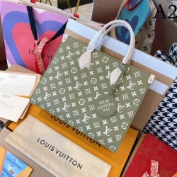2022SS LOUIS VUITTON Louis Vuitton tote bag An eye-catching first place