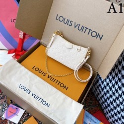 2022SS LOUIS VUITTON Shoulder bag Keep an eye on