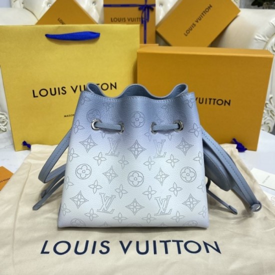 2022SS LOUIS VUITTON Shoulder bag Cute atmosphere 2022SS LOUIS VUITTON Shoulder bag Cute atmosphere
