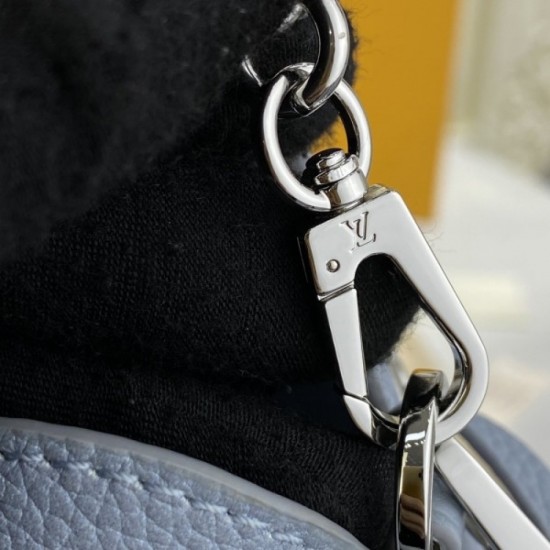 2022SS LOUIS VUITTON Shoulder bag Cute atmosphere 2022SS LOUIS VUITTON Shoulder bag Cute atmosphere