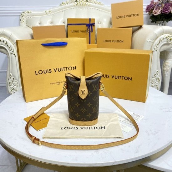 2022SS LOUIS VUITTON Shoulder bag Adult feeling 2022SS LOUIS VUITTON Shoulder bag Adult feeling