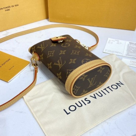 2022SS LOUIS VUITTON Shoulder bag Adult feeling 2022SS LOUIS VUITTON Shoulder bag Adult feeling