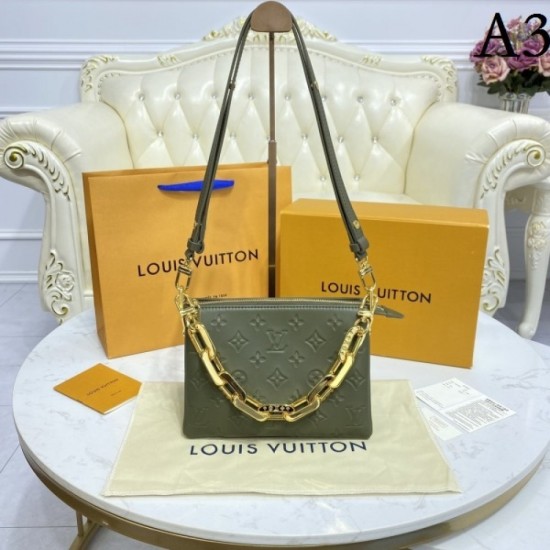 2022SS LOUIS VUITTON Shoulder bag Summer protagonist item 2022SS LOUIS VUITTON Shoulder bag Summer protagonist item