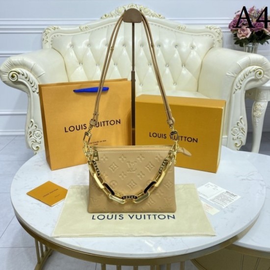 2022SS LOUIS VUITTON Shoulder bag Summer protagonist item 2022SS LOUIS VUITTON Shoulder bag Summer protagonist item