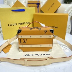 2022SS LOUIS VUITTON Shoulder bag Popular brand