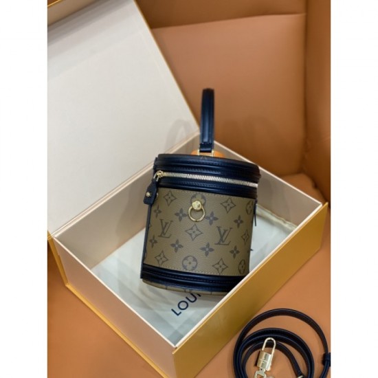 2022SS LOUIS VUITTON Louis Vuitton tote bag boasts high quality 2022SS LOUIS VUITTON Louis Vuitton tote bag boasts high quality