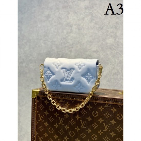 2022SS LOUIS VUITTON Shoulder bag Long-awaited product 2022SS LOUIS VUITTON Shoulder bag Long-awaited product