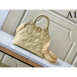 LOUIS VUITTON Louis Vuitton tote bag 2022SS super popular beauty products on sale