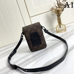 LOUIS VUITTON Louis Vuitton shoulder bag 2022SS overwhelming luxury