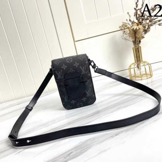 LOUIS VUITTON Louis Vuitton shoulder bag 2022SS overwhelming luxury LOUIS VUITTON Louis Vuitton shoulder bag 2022SS overwhelming luxury