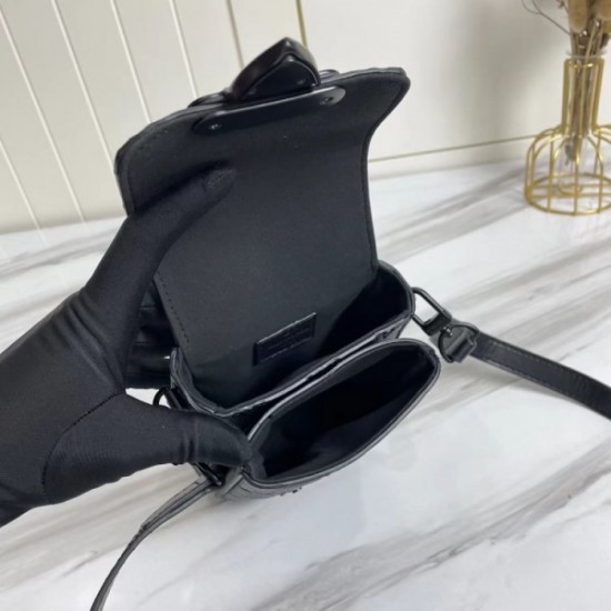 LOUIS VUITTON Louis Vuitton shoulder bag 2022SS overwhelming luxury LOUIS VUITTON Louis Vuitton shoulder bag 2022SS overwhelming luxury