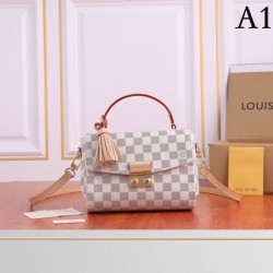 LOUIS VUITTON Louis Vuitton shoulder bag 2022SS main item