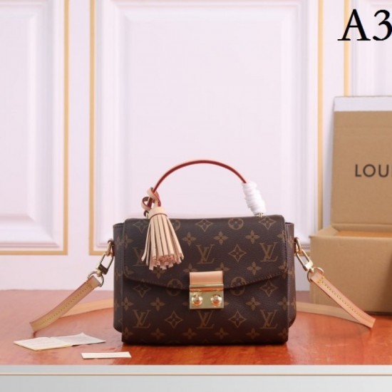 LOUIS VUITTON Louis Vuitton shoulder bag 2022SS main item LOUIS VUITTON Louis Vuitton shoulder bag 2022SS main item