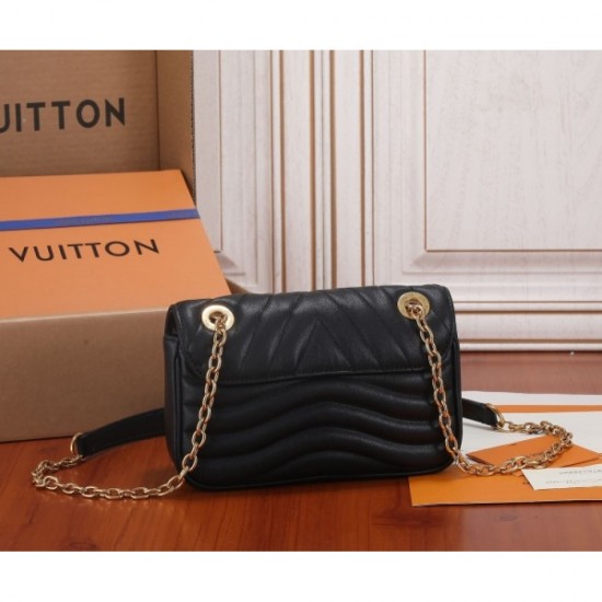 LOUIS VUITTON Louis Vuitton shoulder bag 2022SS loyal users are appearing one after another LOUIS VUITTON Louis Vuitton shoulder bag 2022SS loyal users are appearing one after another