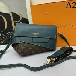 Upgraded from LOUIS VUITTON Louis Vuitton shoulder bag 2022SS