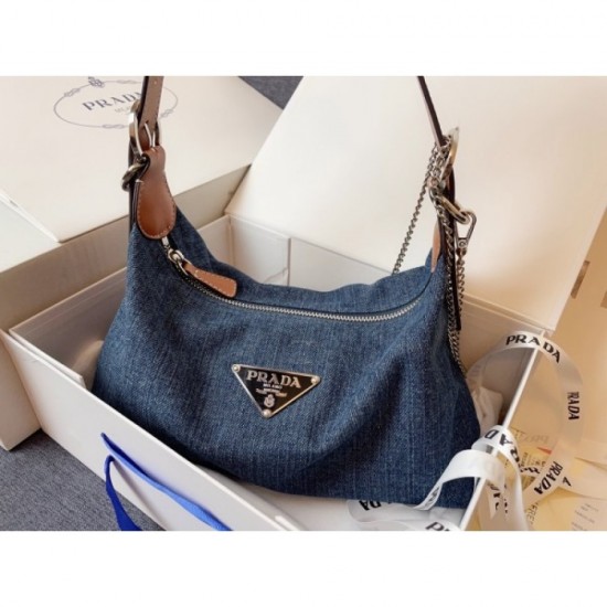 2022SS PRADA Prada Shoulder Bag Ends as soon as sold out First come, first served 2022SS PRADA Prada Shoulder Bag Ends as soon as sold out First come, first served
