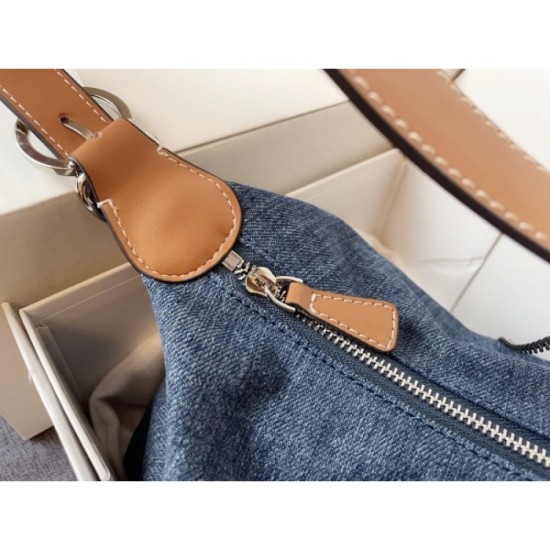 2022SS PRADA Prada Shoulder Bag Ends as soon as sold out First come, first served 2022SS PRADA Prada Shoulder Bag Ends as soon as sold out First come, first served