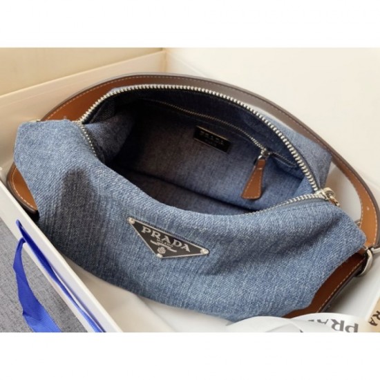 2022SS PRADA Prada Shoulder Bag Ends as soon as sold out First come, first served 2022SS PRADA Prada Shoulder Bag Ends as soon as sold out First come, first served