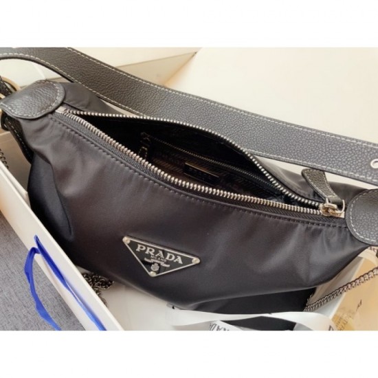 2022SS PRADA Prada Shoulder Bag Latest ☆ Popular ☆ Hot topic 2022SS PRADA Prada Shoulder Bag Latest ☆ Popular ☆ Hot topic