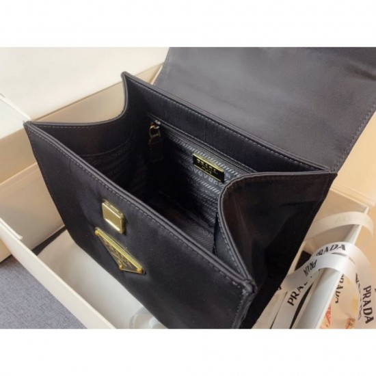 2022SS PRADA Prada Tote Bag Perfect for summer outfits 2022SS PRADA Prada Tote Bag Perfect for summer outfits