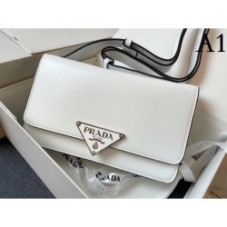 2022SS PRADA Prada Shoulder Bag Sold Out Required ☆ As soon as possible