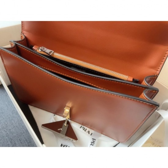 2022SS PRADA Prada Shoulder Bag Sold Out Required ☆ As soon as possible 2022SS PRADA Prada Shoulder Bag Sold Out Required ☆ As soon as possible