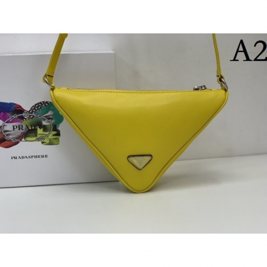 2022SS PRADA Prada Shoulder Bag Online Limited Edition 2022SS PRADA Prada Shoulder Bag Online Limited Edition