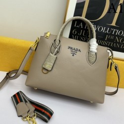 PRADA Prada Tote Bag 2022SS Enjoy the latest summer style