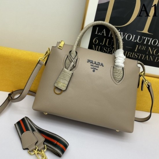 PRADA Prada Tote Bag 2022SS Enjoy the latest summer style PRADA Prada Tote Bag 2022SS Enjoy the latest summer style