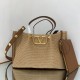 VALENTINO Valentino tote bag 2022SS novel style VALENTINO Valentino tote bag 2022SS novel style