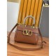 VALENTINO Valentino tote bag 2022SS modern style VALENTINO Valentino tote bag 2022SS modern style