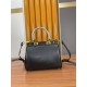 VALENTINO Valentino tote bag 2022SS modern style VALENTINO Valentino tote bag 2022SS modern style