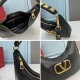 VALENTINO Valentino tote bag 2022SS express individuality VALENTINO Valentino tote bag 2022SS express individuality