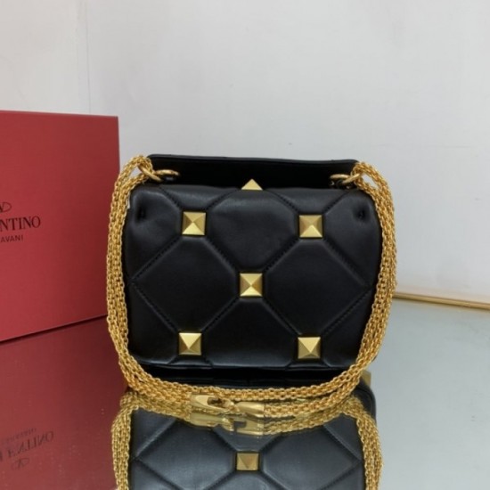 VALENTINO Valentino shoulder bag 2022SS fashionable style VALENTINO Valentino shoulder bag 2022SS fashionable style