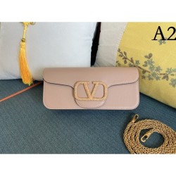 VALENTINO Valentino shoulder bag 2022SS must-see nice elegant