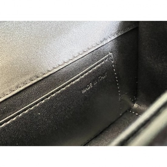 VALENTINO Valentino shoulder bag 2022SS must-see nice elegant VALENTINO Valentino shoulder bag 2022SS must-see nice elegant