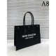 2022SS YSL Yves Saint Laurent Tote Bag Attention to your feet 2022SS YSL Yves Saint Laurent Tote Bag Attention to your feet