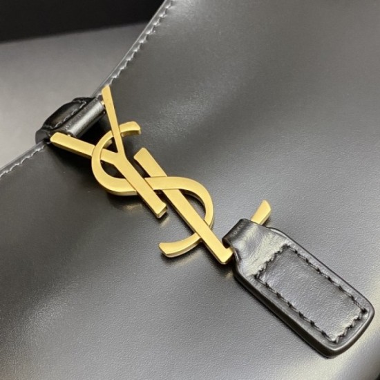 YSL Yves Saint Laurent Tote Bag 2022SS Shortest 1 week Not yet released in Japan YSL Yves Saint Laurent Tote Bag 2022SS Shortest 1 week Not yet released in Japan