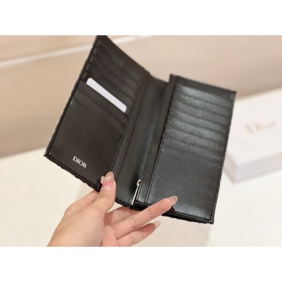 2022 new goods end as soon as sold out first come first served long wallet DIOR Dior 2022 new goods end as soon as sold out first come first served long wallet DIOR Dior