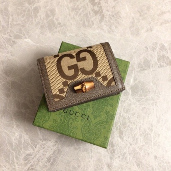 GUCCI Gucci 2022SS Suppressing popularity new bi-fold wallet for ladies GUCCI Gucci 2022SS Suppressing popularity new bi-fold wallet for ladies