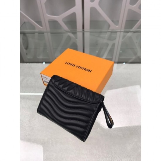 LOUIS VUITTON Louis Vuitton 2022SS Active in all seasons Women's tri-fold wallet M63427 LOUIS VUITTON Louis Vuitton 2022SS Active in all seasons Women's tri-fold wallet M63427