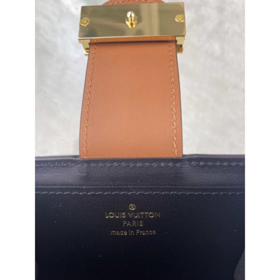 LOUIS VUITTON Louis Vuitton 2022SS Coin bag for ladies in a mature atmosphere M68751 LOUIS VUITTON Louis Vuitton 2022SS Coin bag for ladies in a mature atmosphere M68751