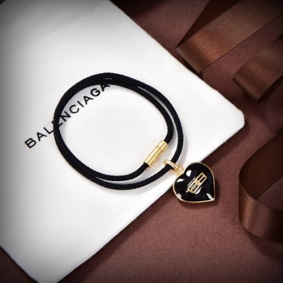 BALENCIAGA Balenciaga 2022AW necklace excellent at a trendy feeling BALENCIAGA Balenciaga 2022AW necklace excellent at a trendy feeling