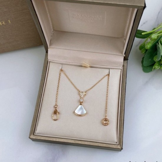 2022SS BVLGARI Bvlgari latest attention fashion necklace 2022SS BVLGARI Bvlgari latest attention fashion necklace