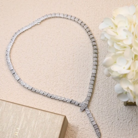 I play an active part regardless of a season BVLGARI Bvlgari 2022AW necklace I play an active part regardless of a season BVLGARI Bvlgari 2022AW necklace