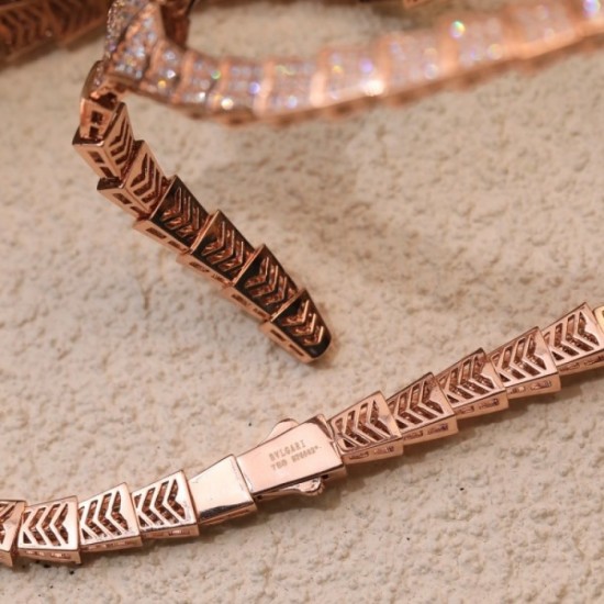 I play an active part regardless of a season BVLGARI Bvlgari 2022AW necklace I play an active part regardless of a season BVLGARI Bvlgari 2022AW necklace