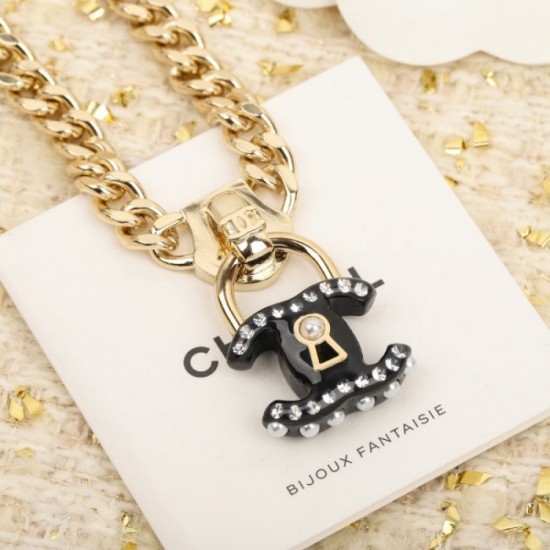 2022SS CHANEL Chanel overseas limited necklace 2022SS CHANEL Chanel overseas limited necklace